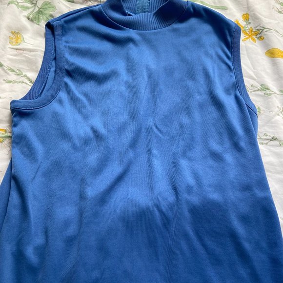 Vintage blue mock neck tank - Picture 3 of 3